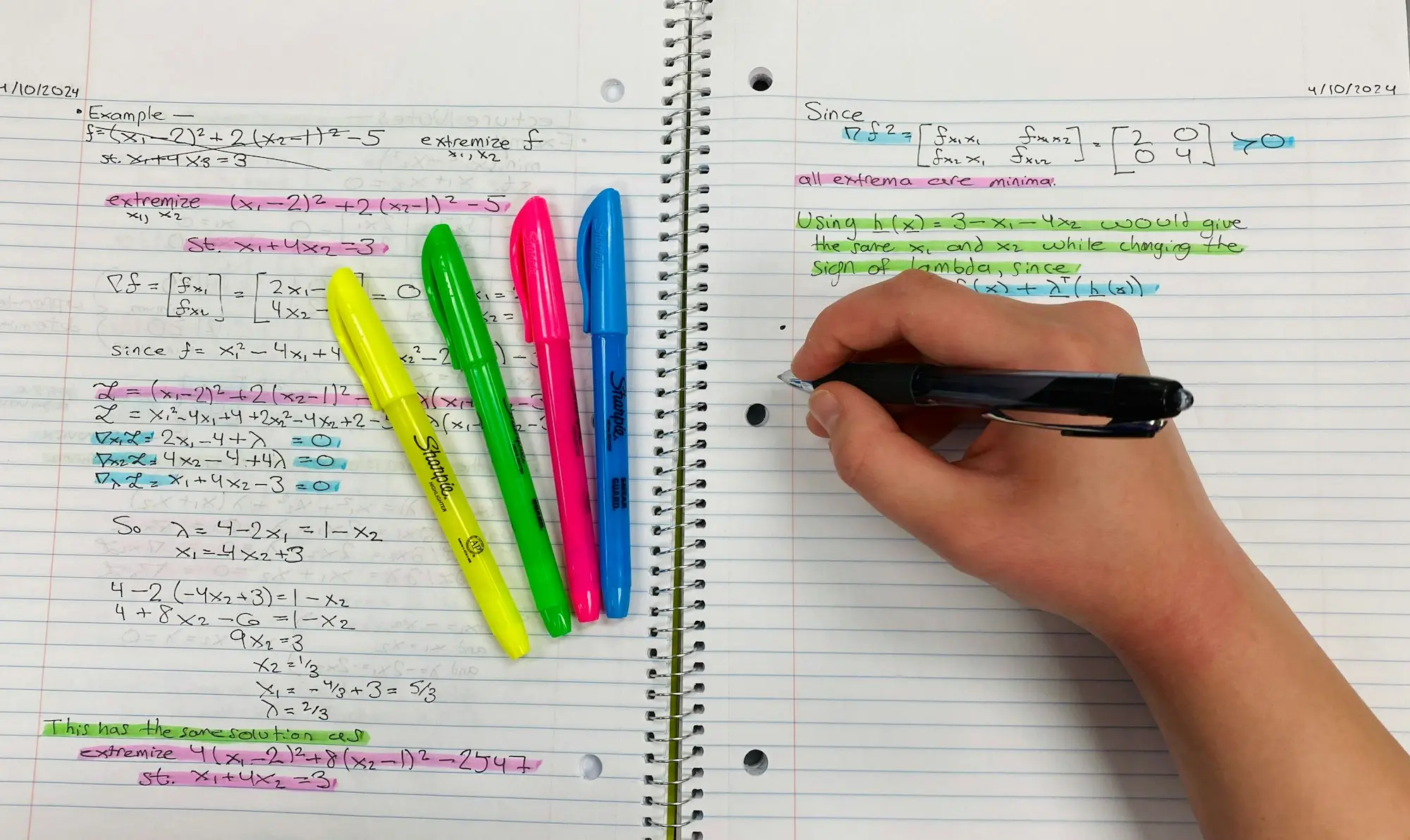 Highlighting notes with coloured pens